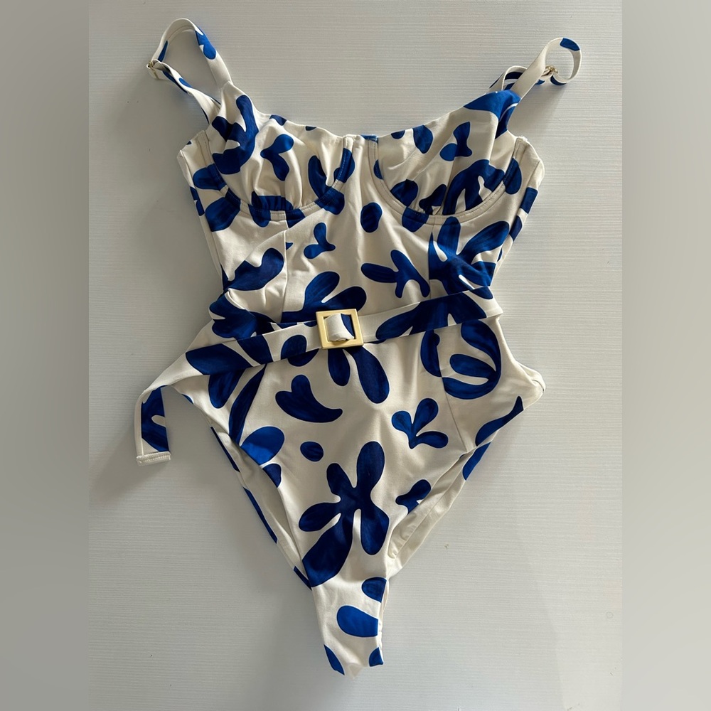 WeWoreWhat Danielle 3.0 Printed One-Piece Swimsuit